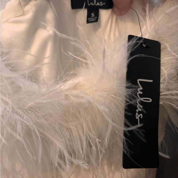 White Faux Fur Trim lulus dress - Picture 3 of 4